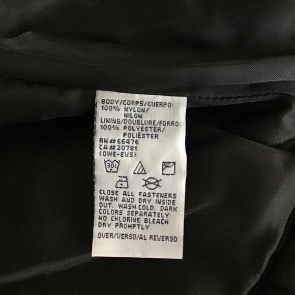 Vintage Tommy Hilfiger Quilted Vest Jacket MEDIUM Black Nylon Sleeveless TH Logo - Picture 12 of 16